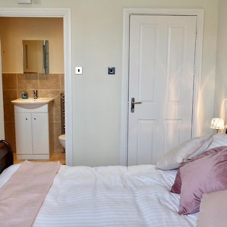 Mostyn Villa Free Private Parking Llandudno Eksteriør billede