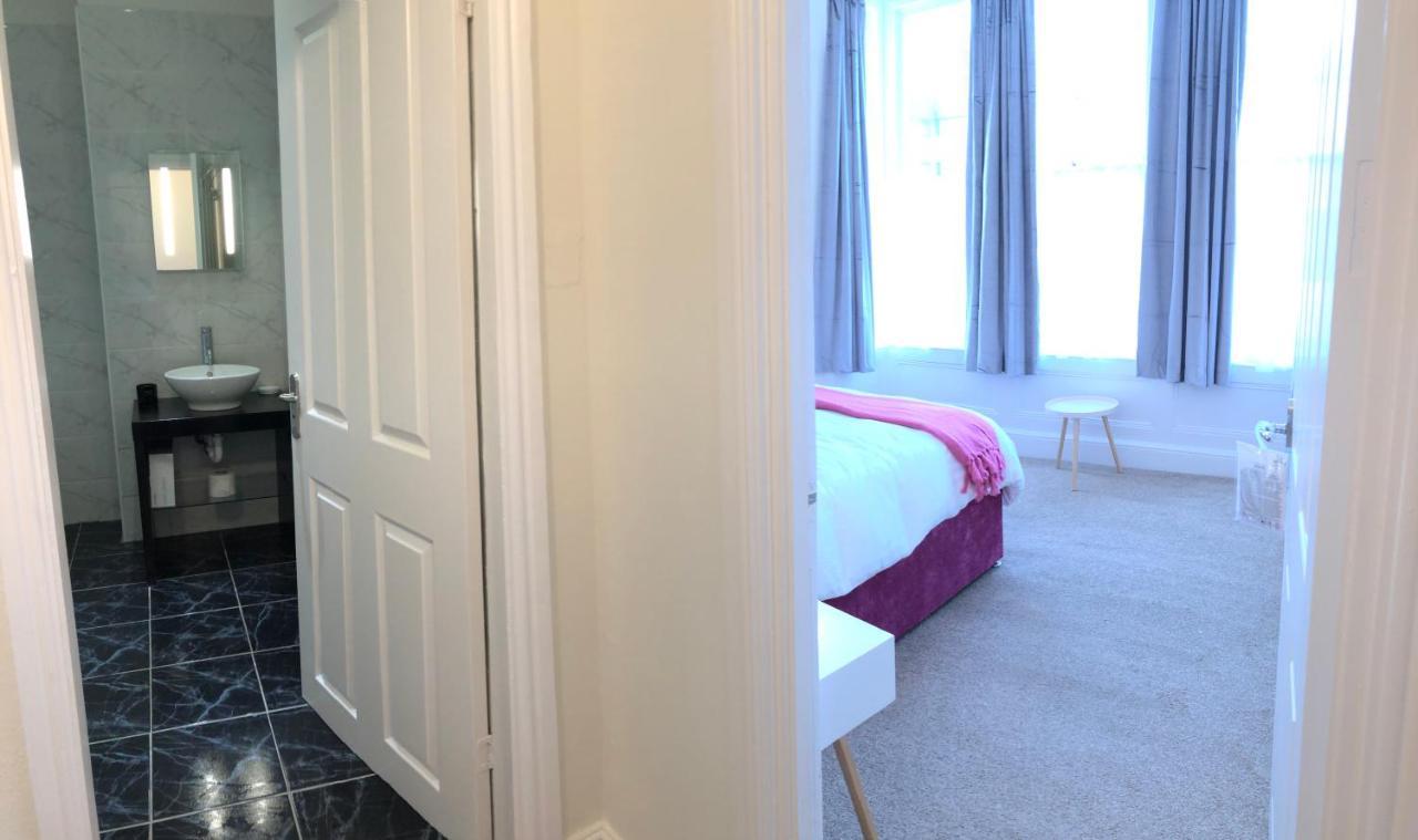 Mostyn Villa Free Private Parking Llandudno Eksteriør billede